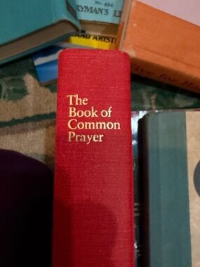 The Book of Common Prayer - Red Cloth Hardcover
